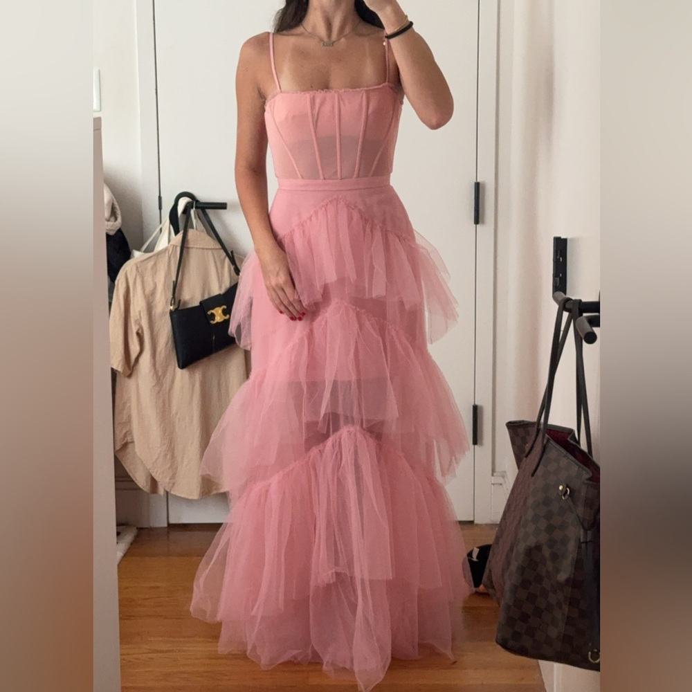 BCBGMAXAZRIA Oly Tiered Ruffle Tulle Evening Gown in Bridal Rose (NEW - size 2)